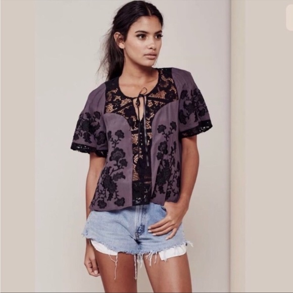 For Love & Lemons Isabella Lace Floral Embroidered Top Grey Purple Black M - Picture 2 of 11